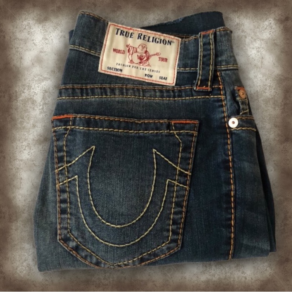 TRUE RELIGION JORTS.